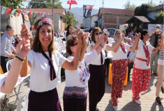 Türkiye ve Yunanistan'daki mübadil torunları Tekirdağ'da aynı sofrada buluştu