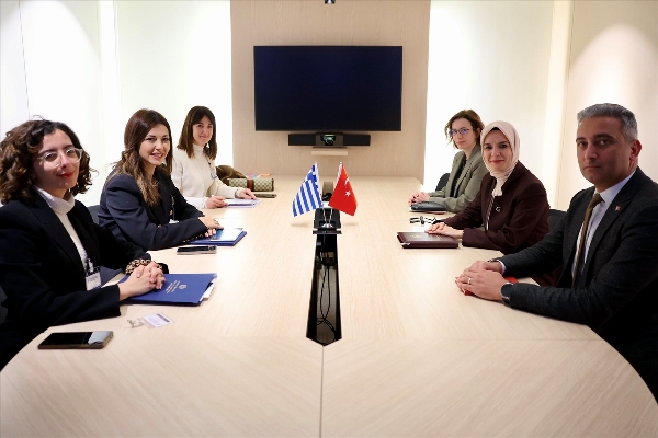 AA-20250214-37057003-37057002-BAKAN_GOKTAS_YUNAN_MEVKIDASI_ZACHARAKI_ILE_PARISTE_GORUSTU.jpg